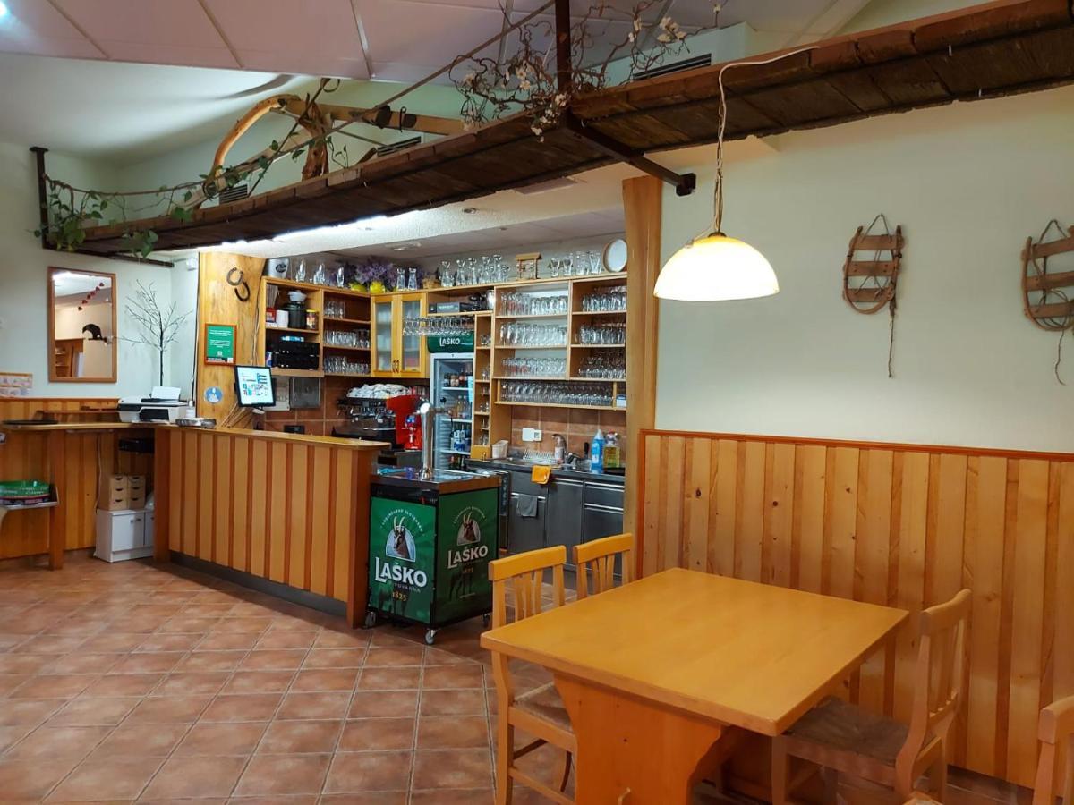 Hotel Gostisce Andrejc à Soča Extérieur photo